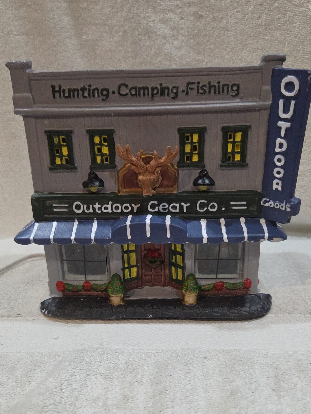 HOLIDAY VILLAGE OUTDOOR GEAR BUILDING